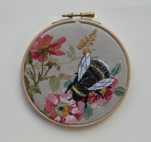 little bee embroidery 008